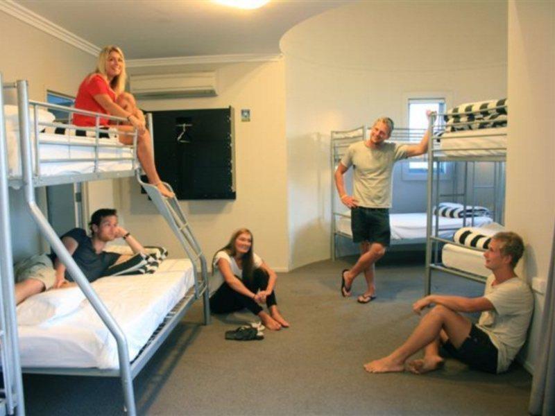 Nomads Byron Bay Backpackers Hostel Exterior photo